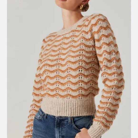 ASTR the Label Jaylani Wavy Stitch Sweater Size  Medium - Picture 1 of 8